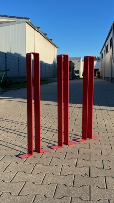 Anlehnbügel -STOJAN- aus Flachstahl 70x5 mm, zum Aufdübeln