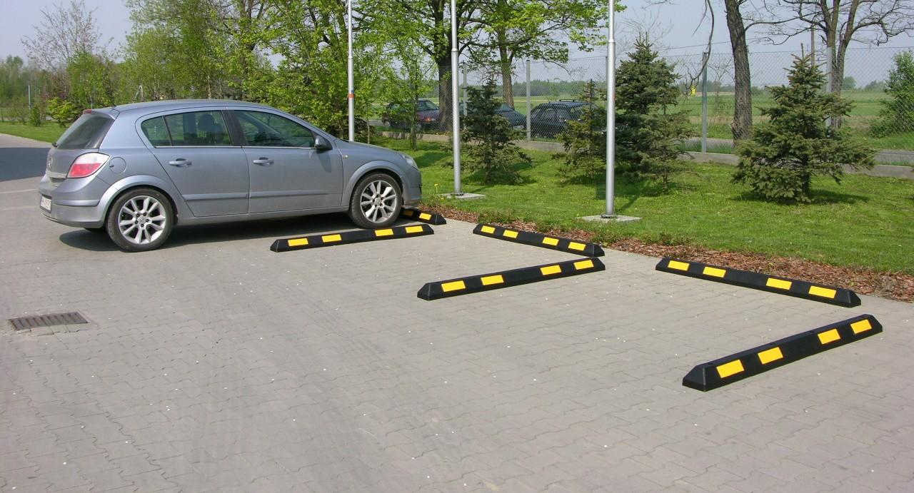 Parkplatzabgrenzung aus Gummi 1800 mm