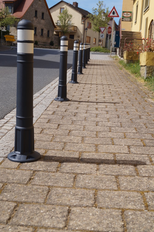 Poller Ø 95 mm, anthrazit aus Kunststoff zum Aufdübeln, 800 mm